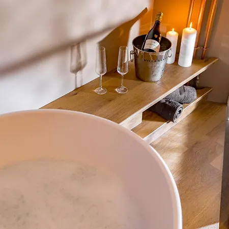 Urban Deluxe Calea Victoriei 100 Jacuzzi&sauna&bathtub