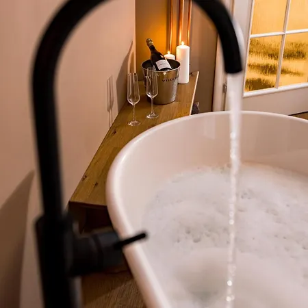 Urban Deluxe Calea Victoriei 100 Jacuzzi&sauna&bathtub *