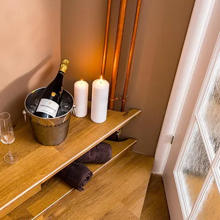 Urban Deluxe Calea Victoriei 100 Jacuzzi&sauna&bathtub *