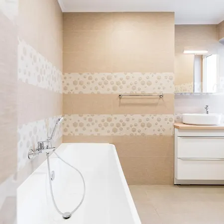 Urban Deluxe Calea Victoriei 100 Jacuzzi&sauna&bathtub بوخارست