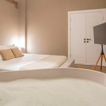 Urban Deluxe Calea Victoriei 100 Jacuzzi&sauna&bathtub *