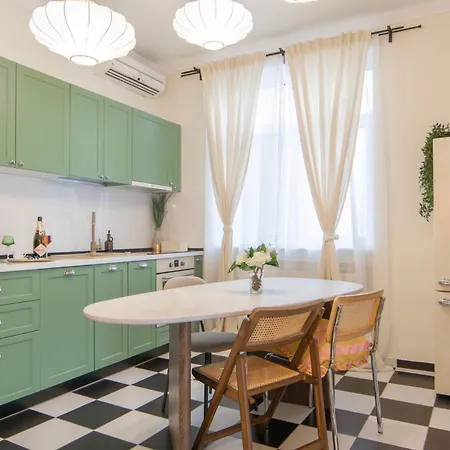 Urban Deluxe Calea Victoriei 100 Jacuzzi&sauna&bathtub Apartment