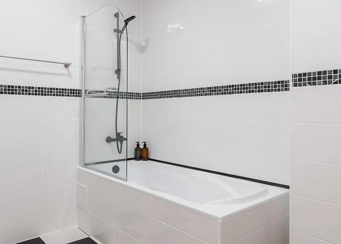 Urban Deluxe Calea Victoriei 100 Jacuzzi&sauna&bathtub *