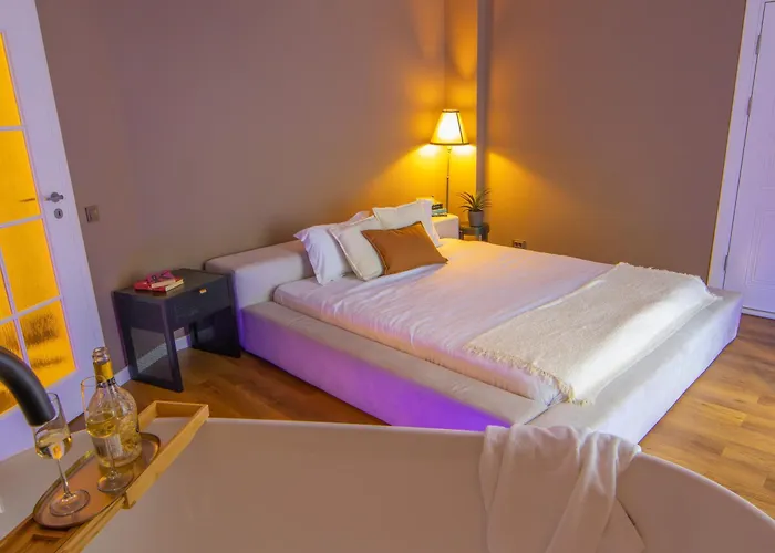 Urban Deluxe Calea Victoriei 100 Jacuzzi&sauna&bathtub *